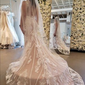 Brand New NEVER WORN WToo Viola Wedding Gown